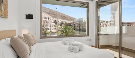 3 chambres, fer et planche Ă repasser, Wi-Fi gratuit, draps fournis