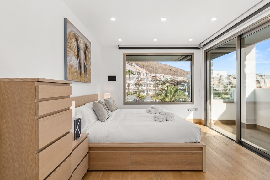 Vacation Villa 'Karat Portofino' With Sea View, Wi-fi And Air Conditioning - Los Cristianos