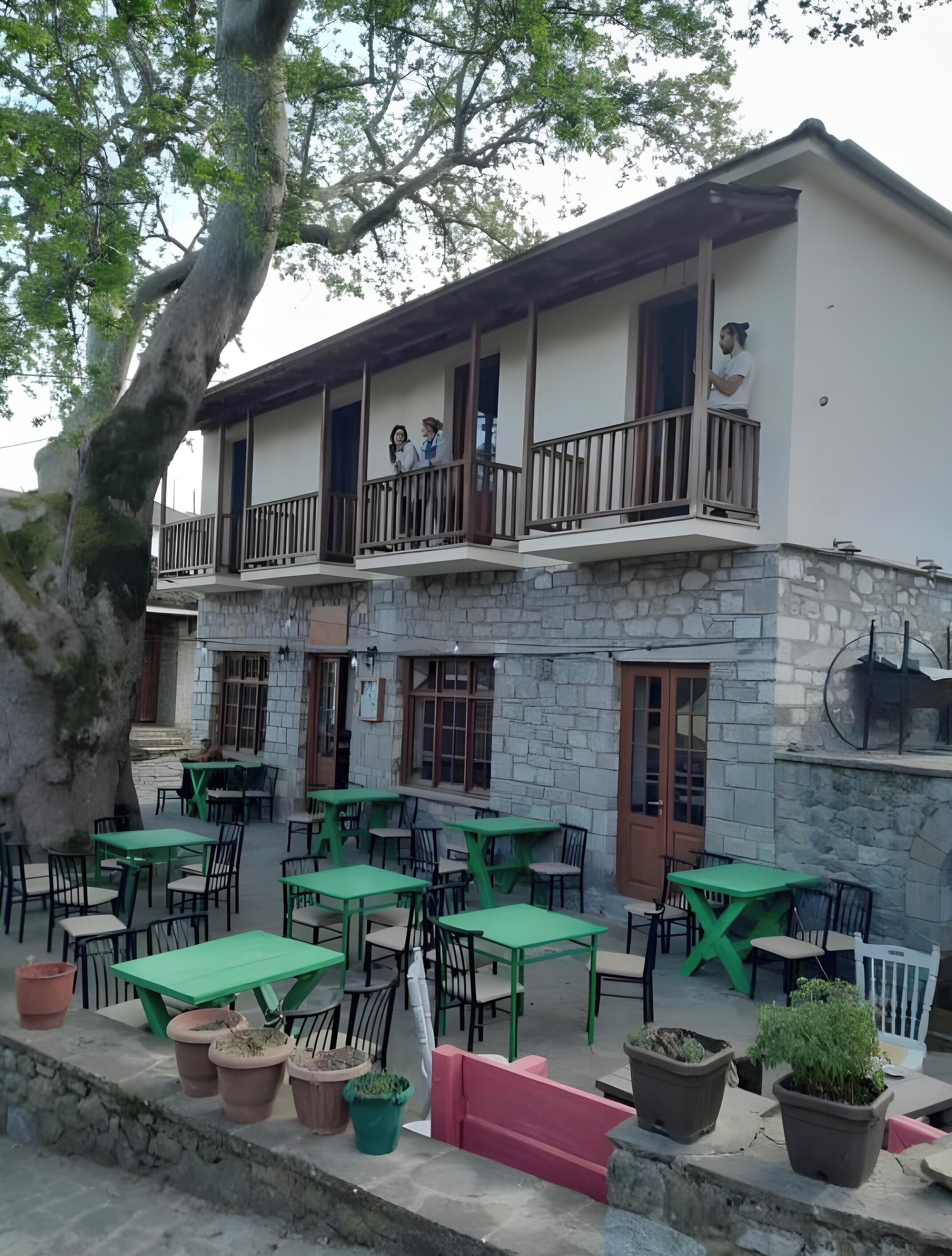 屋外ダイニングエリア