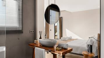 5 Schlafzimmer, Bügeleisen/Bügelbrett, kostenloses WLAN, Bettwäsche