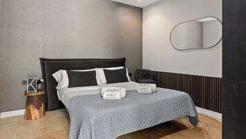 5 slaapkamers, een strijkplank/strijkijzer, gratis wifi, beddengoed