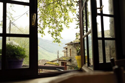 Maison de vacances 'Armoloi House' avec vue sur les montagnes, terrasse partagée et Wi-Fi