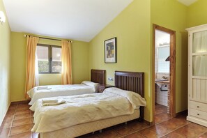 2 Schlafzimmer, Bettwäsche, Rollstuhlgeeignet