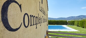 Maison de campagne 'Casa El Águila' avec vue sur les montagnes, piscine partagée et climatisation