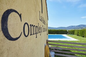 Pool - Country House 'Casa Los Órganos' with Mountain View, Shared Pool and Air Conditioning (ALDEAQUEMADA)