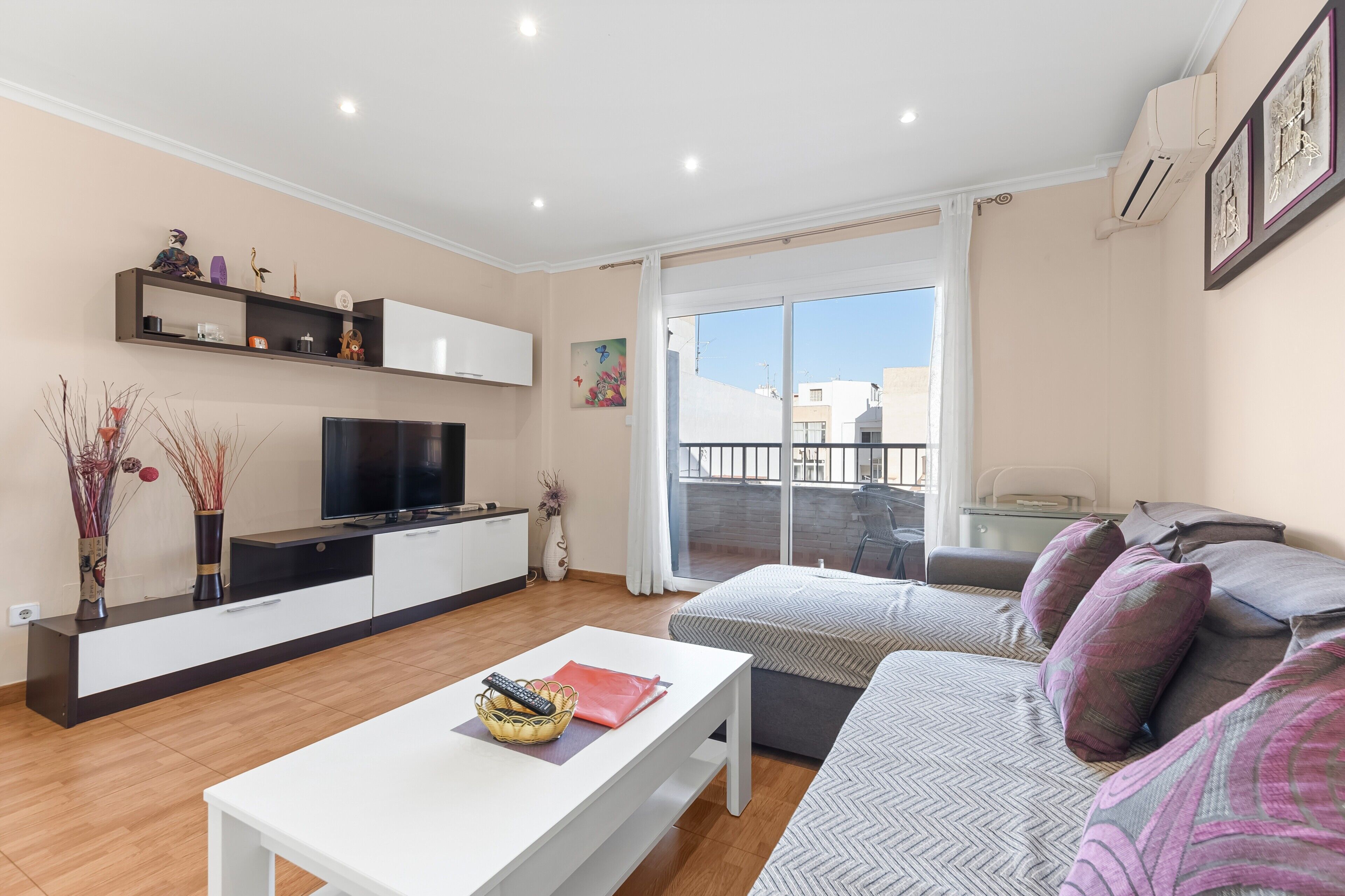 Fernseher, Stereoanlage