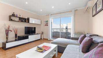 Fernseher, Stereoanlage