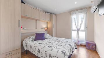 2 Schlafzimmer, Bügeleisen/Bügelbrett, kostenloses WLAN, Bettwäsche