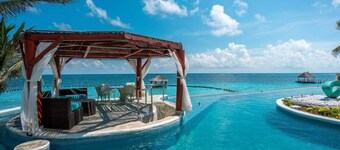 Villa Alma - Beachfront Exclusive Villa in Cancun