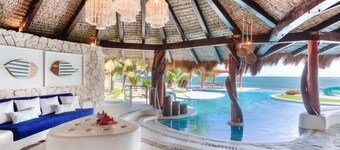 Villa Alma | 7BR | Beachfront Exclusive Villa