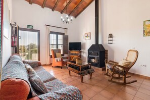 TV, fireplace, ping pong - Country House 'El Trillo' with Mountain View, Wi-Fi and Air Conditioning (Murcia)