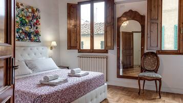 4 camere, Wi-Fi gratuito, lenzuola