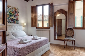 4 Schlafzimmer, kostenloses WLAN, Bettwäsche