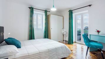 2 makuuhuonetta, silitysrauta/-lauta, ilmainen Wi-Fi, vuodevaatteet
