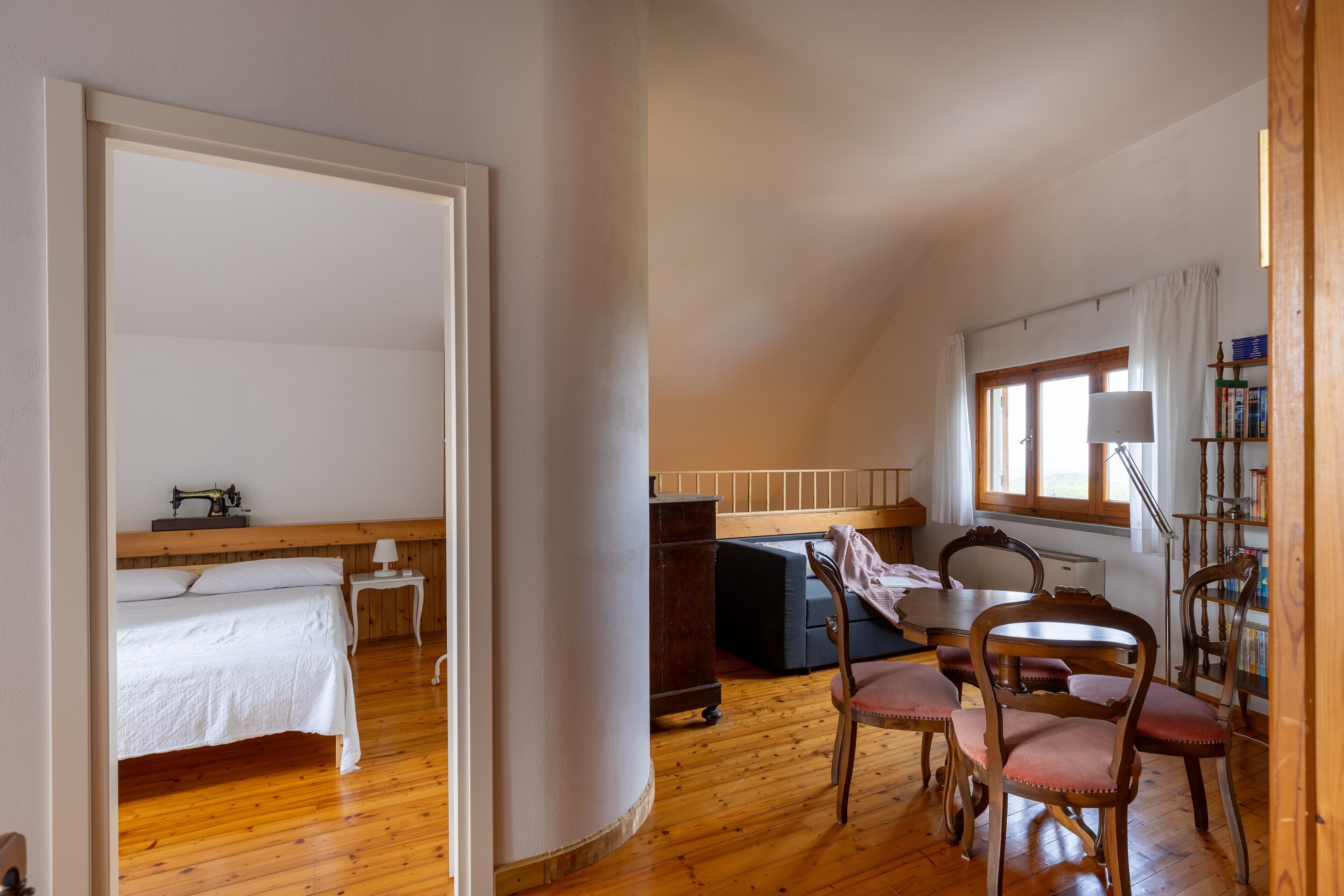 3 chambres, fer et planche à repasser, Wi-Fi gratuit, draps fournis