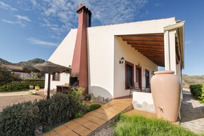 Exterior - Country House 'La Tinaja' with Mountain View, Wi-Fi and Air Conditioning (Murcia)