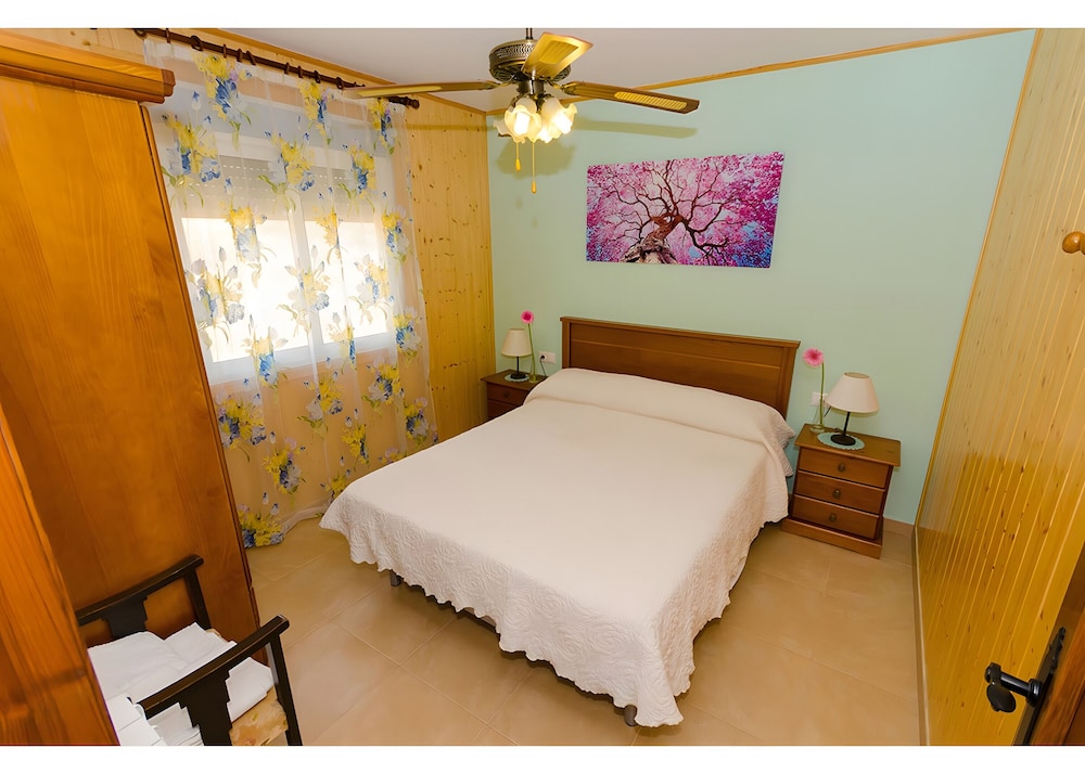 Country House 'La Cabaña' with Mountain View, WiFi and Air