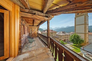 Terrace/patio - Room 'Sufitä' with Mountain View, Shared Terrace and Wi-Fi (Dosoledo)