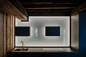 Interior - Room 'Sufitä' with Mountain View, Shared Terrace and Wi-Fi (Dosoledo)