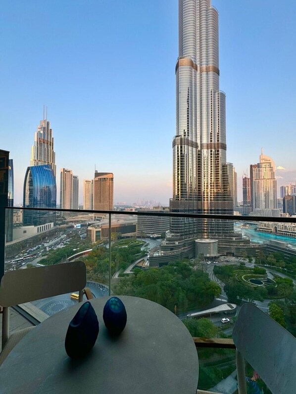 تناول الطعام بالخارج