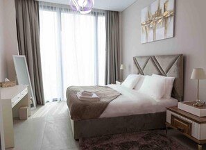 1 slaapkamer, een strijkplank/strijkijzer, reisbedje, gratis wifi