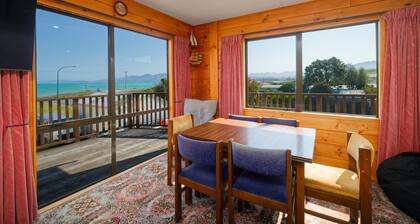 South Bay | Great View | Classic Kiwi Bach - KK922