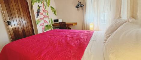 1 bedroom, in-room safe, free WiFi, bed sheets