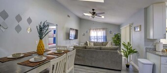 Family Fun: Ping Pong, BBQ, Walk to Park Nearby