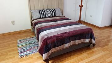 2 bedrooms, WiFi, bed sheets