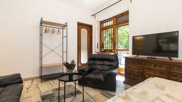 1 habitación, wifi y ropa de cama