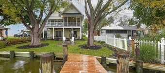 Charming Middle River Hideaway with Water-Front/ Fire-pit/WiFi/Prvt Parking
