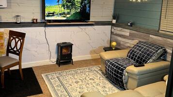 Smart TV, fireplace, offices