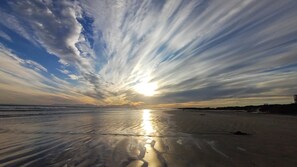 Beach - Artistic house with huge views and natural pool (Somerset West)