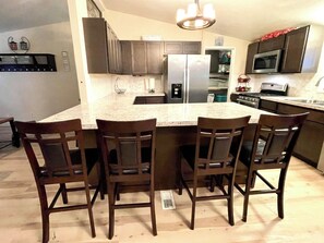 Fridge, microwave, oven, stovetop - 4BD/2BA Family & Pet Friendly Forest Retreat in Silverdale, WA - Chefs Kitchen! (Silverdale)