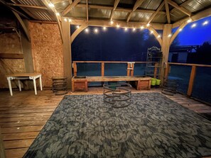 Children’s area - 4BD/2BA Family & Pet Friendly Forest Retreat in Silverdale, WA - Chefs Kitchen! (Silverdale)