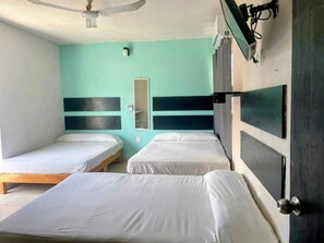 Standard Room, Multiple Beds