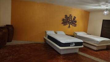 Habitación cuádruple estándar