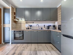 Fridge, microwave, oven, dishwasher