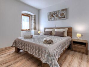 2 bedrooms, Internet