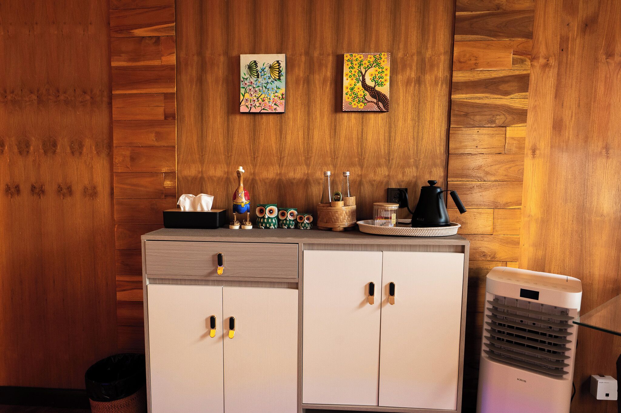 Kamar Standar | Seprai premium, minibar, brankas, dan tirai kedap cahaya