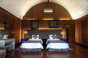 Deluxe Twin Room | Premium bedding, minibar, in-room safe, blackout drapes - Pondanu Living (Baturiti)
