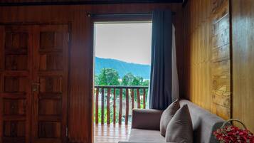 Premium bedding, minibar, in-room safe, blackout curtains