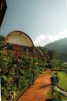 Fachada de la propiedad