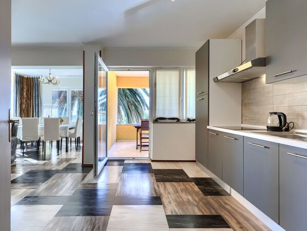 Fridge, microwave, oven, dishwasher