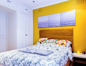 1 bedroom, desk, WiFi, bed sheets - London Central Apartment (London)