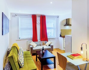 Smart TV - London Central Apartment (London)