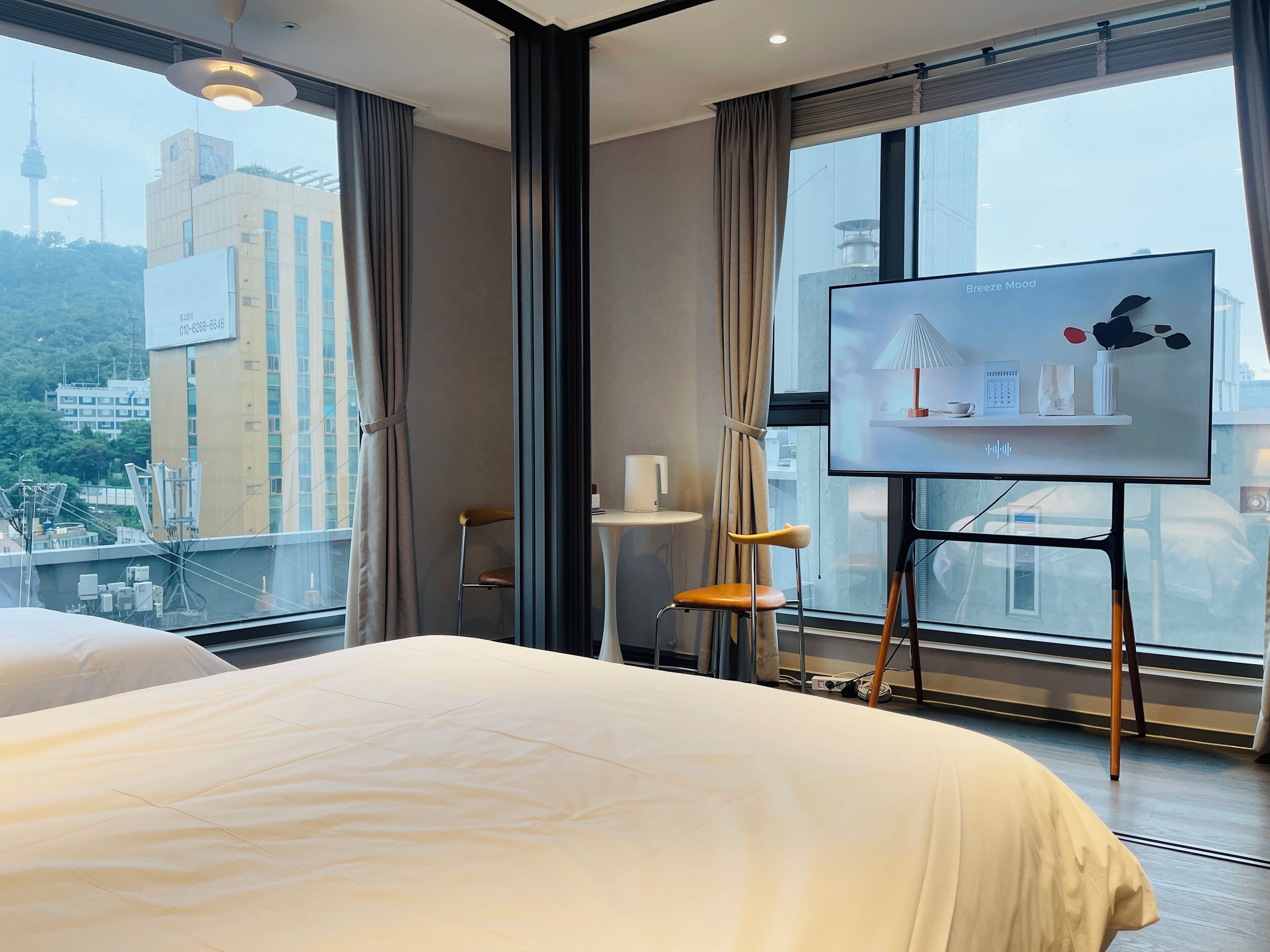 Superior Twin Room | Laptop workspace, blackout drapes, soundproofing, iron/ironing board