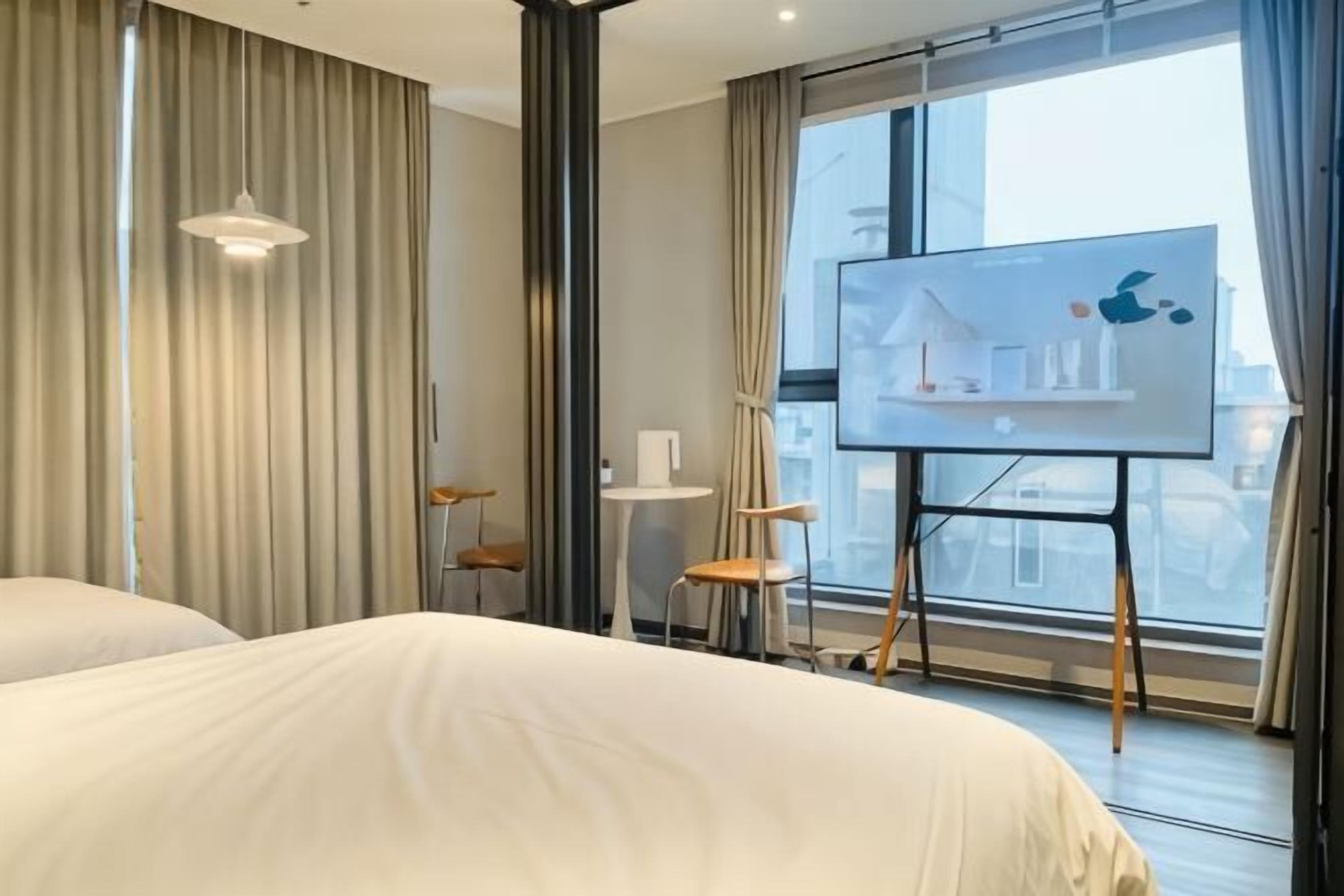 Espace de travail pour ordinateur portable, rideaux occultants