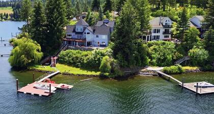 Stunning Lakefront Stay! Hot Tub, Private Dock, Pet-Friendly, BBQ, Large Patio, Scenic Lake Views