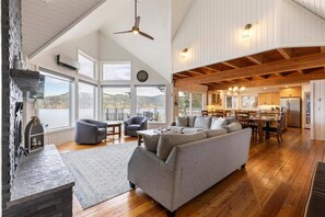 Smart TV, fireplace, table football